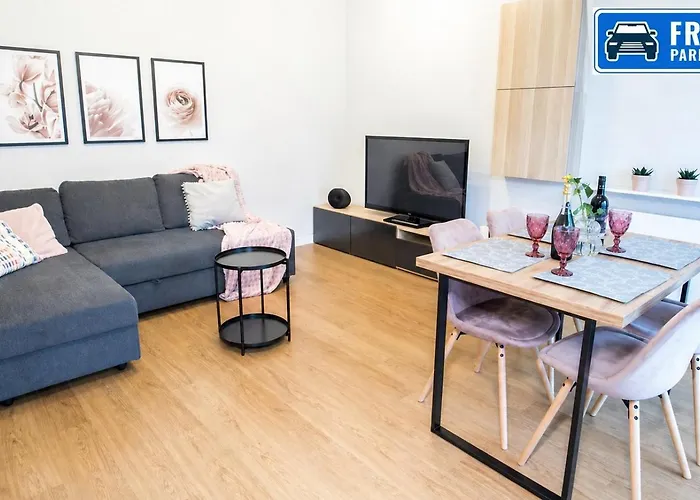 Nowoczesny Apartament Dąbska Arena / Parking